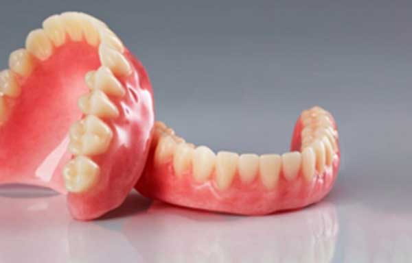 Removable-dentures-as-an-option-2